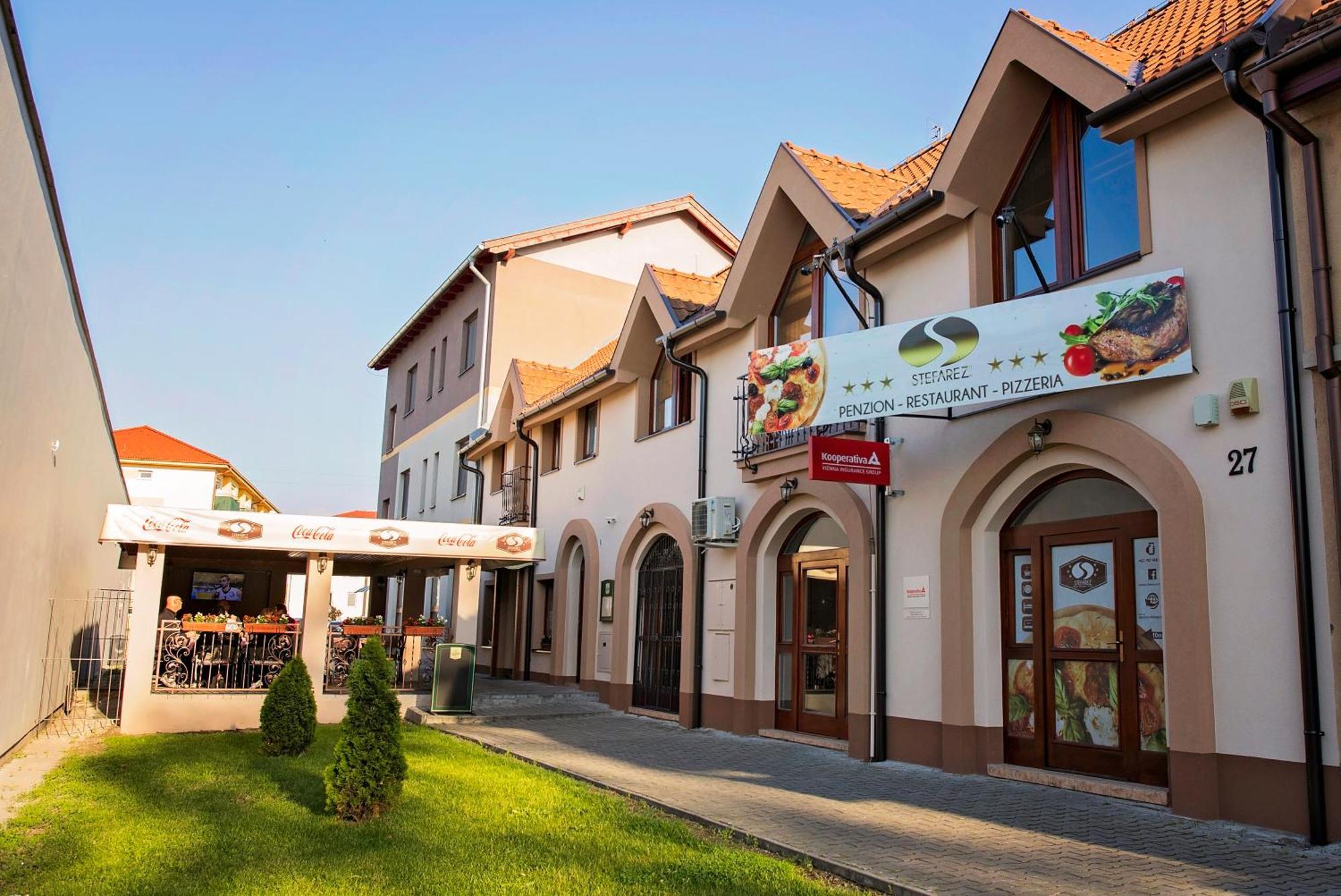 Penzion Stefarez New Veľký Meder Bagian luar foto